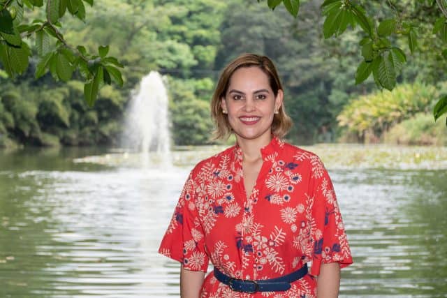 Goizueta EMBA Alumna Claudia Garcia at the Jardín Botánico de Medellín