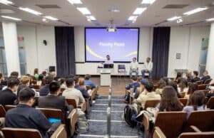 Ramnath Chellappa, Academic Director of Goizueta's MS in Business Analytics program, welcomes students during an orientation event