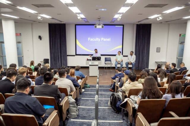 Ramnath Chellappa, Academic Director of Goizueta's MS in Business Analytics program, welcomes students during an orientation event